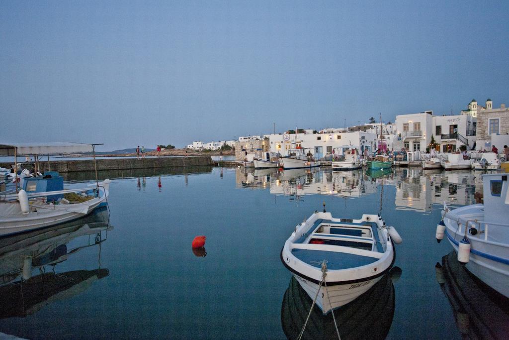 Stefano Apartments Naoussa Esterno foto