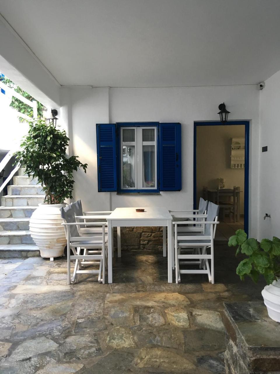 Stefano Apartments Naoussa Esterno foto