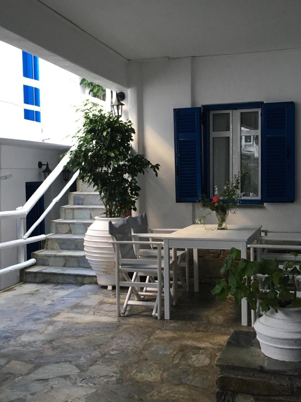 Stefano Apartments Naoussa Esterno foto